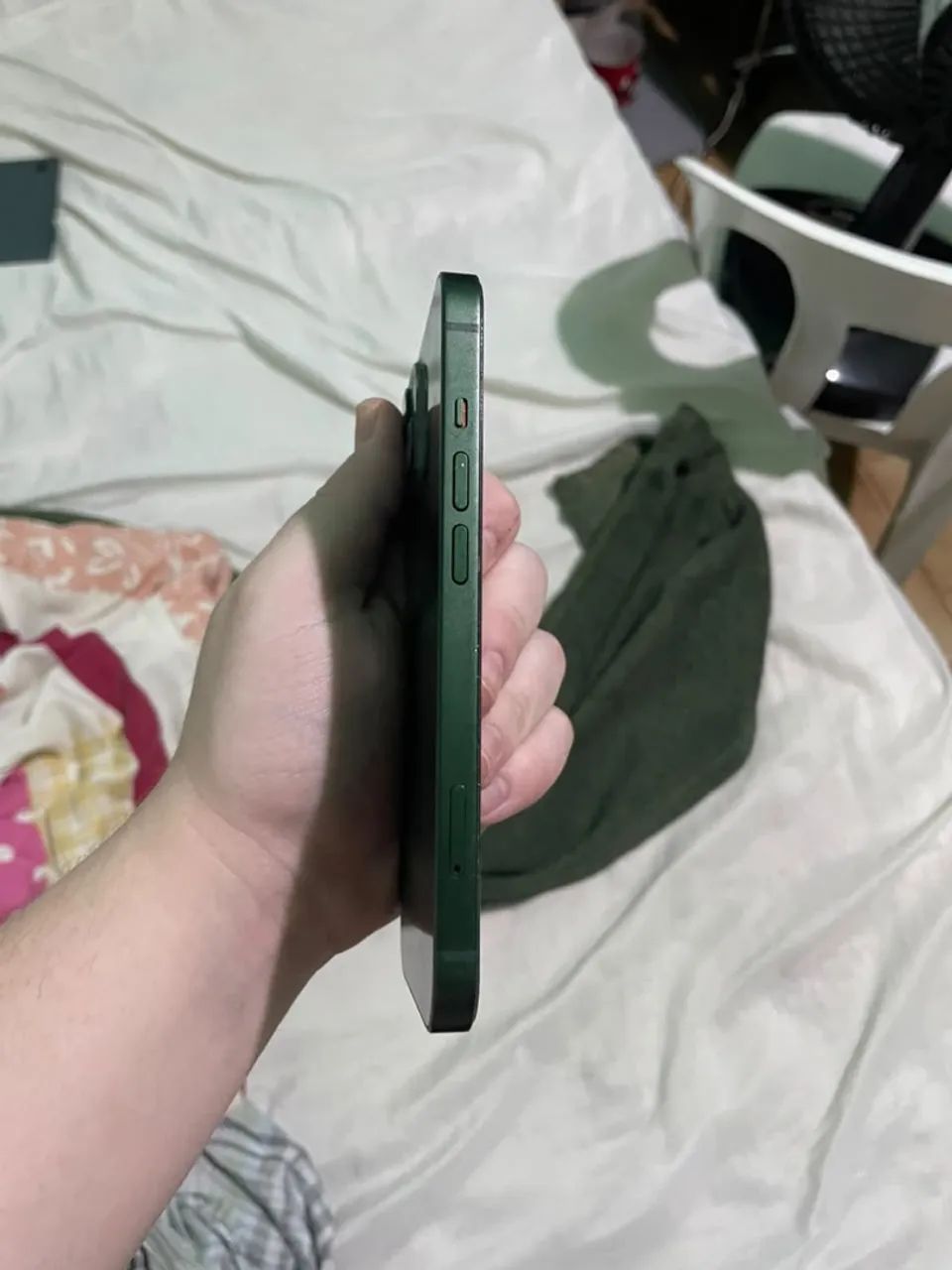IPHONE 13 - Usado, ótimo estado, no precinho. - Foto 3