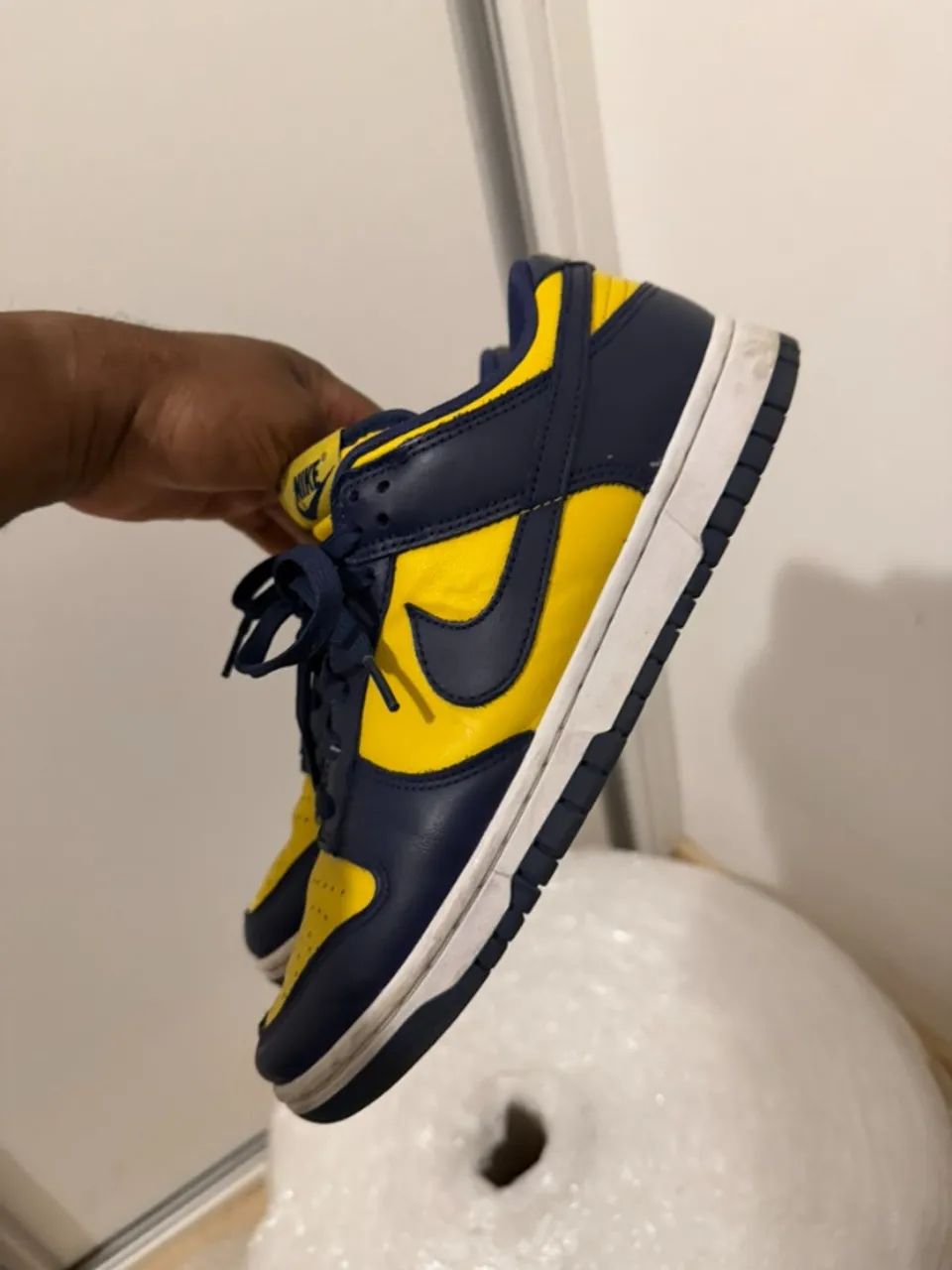 Tênis Nike Dunk Low Michigan Varsity Maize - Foto 4