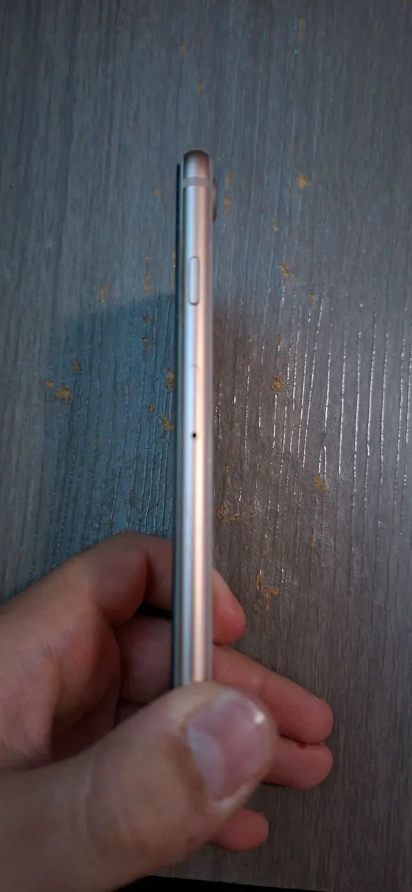 Iphone 8 de 64gb - Foto 3