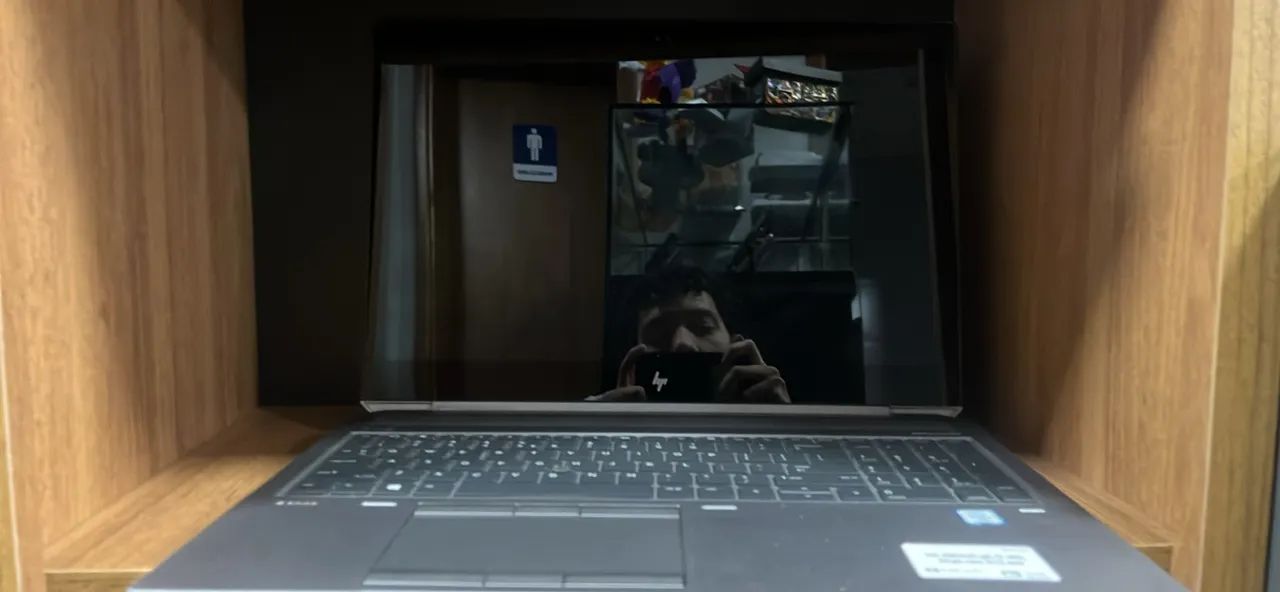 Hp Zbook g5  - Foto 3