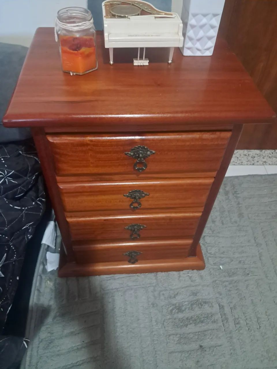 Mesa de cabeceira de peroba rosa - Foto 4