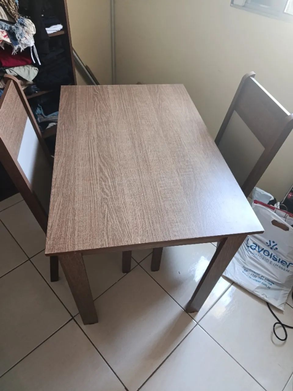 Mesinha de jantar