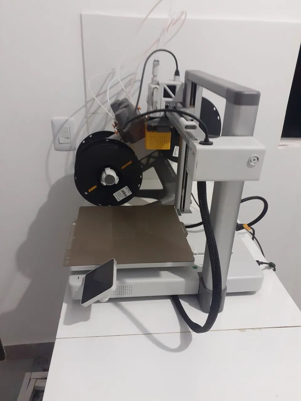 IMPRESORA 3D BAMBU LAB A1 COMBO,  TROCA SE EM IPHONE E VENDA - Foto 2