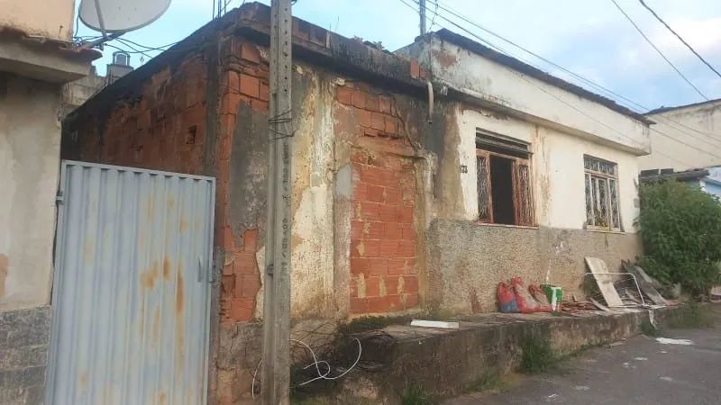 Vendo casa no centro - Foto 2