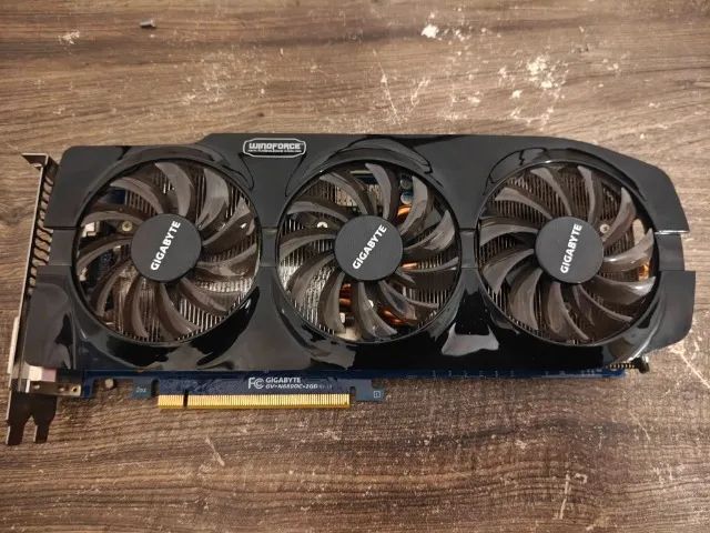 Gigabyte GeForce GTX 680 WindForce 3X 4GB - Foto 2