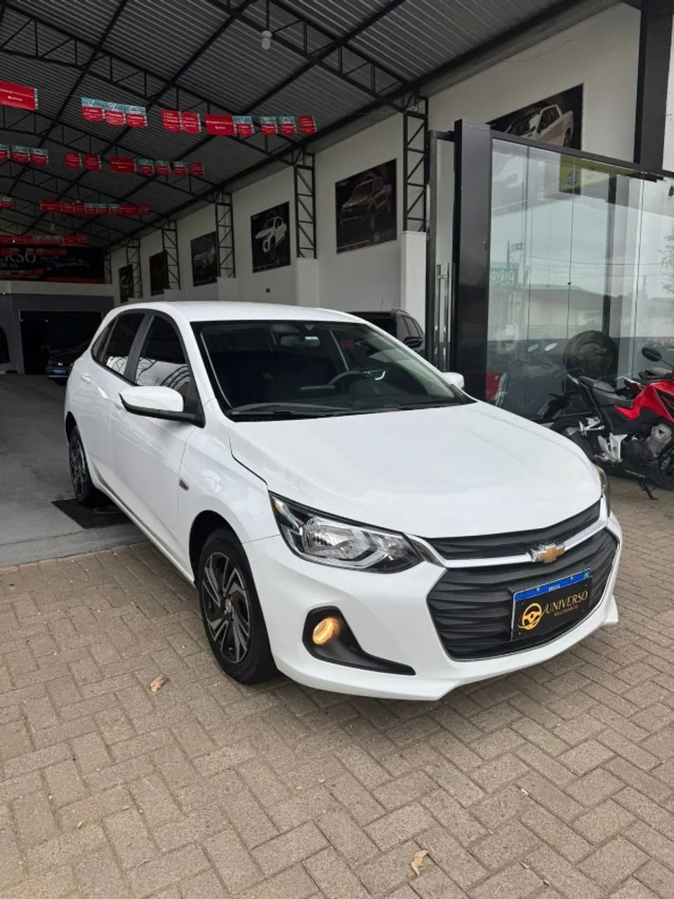 Chevrolet Onix Hatch LT 1.0 12V Flex Mec. 4P 2024 - Foto 2