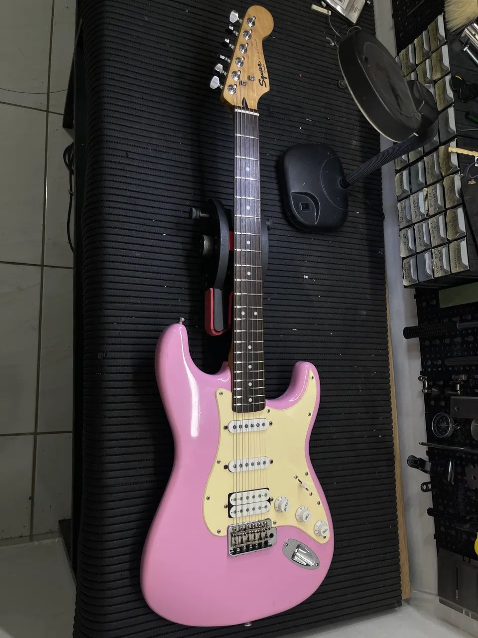 Guitarra Squier com upgrades (leia o anúncio) - Foto 4