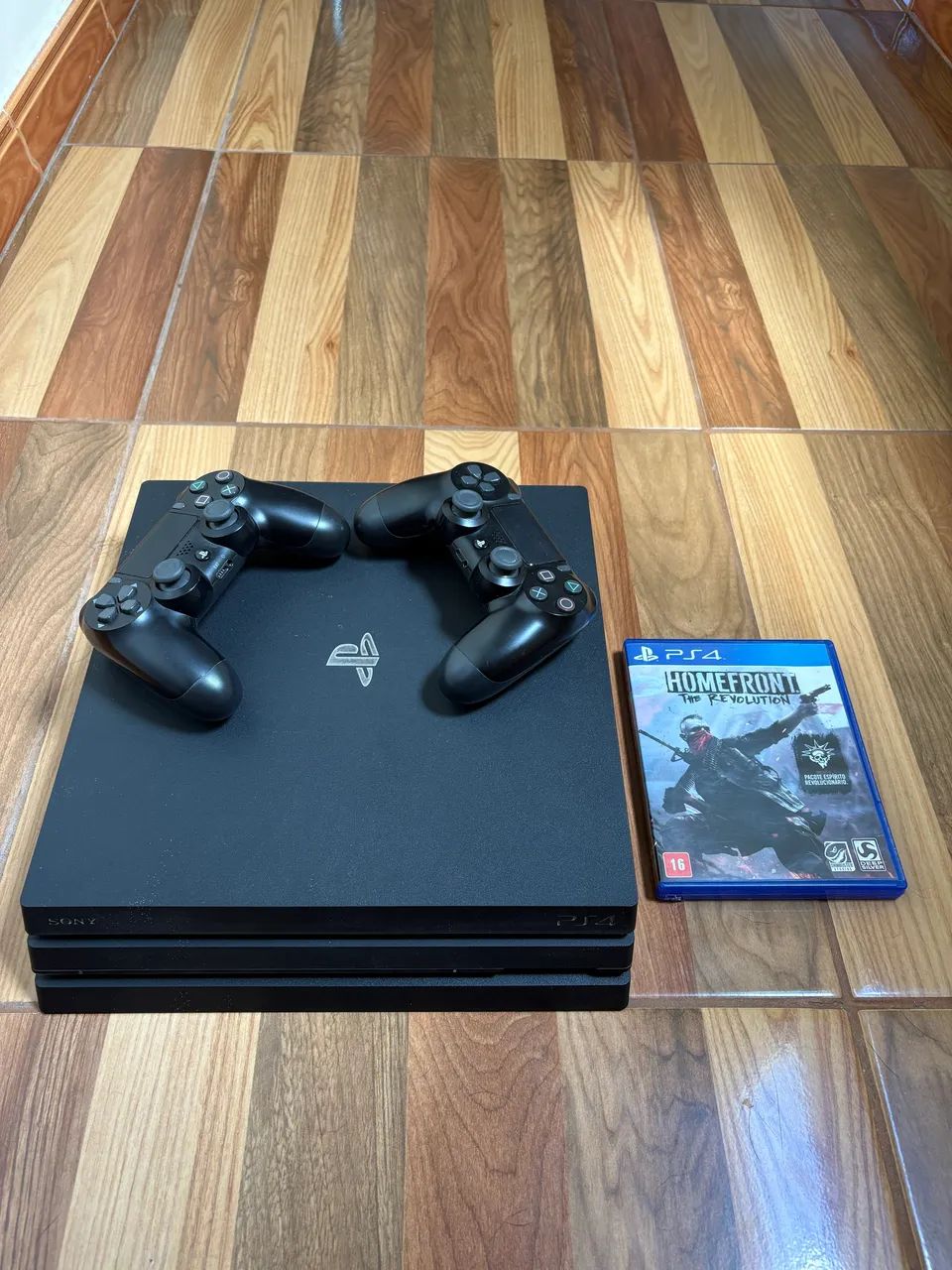 Ps4 PRO 1TB semi novo - Consoles de Vídeo Game - Petrópolis