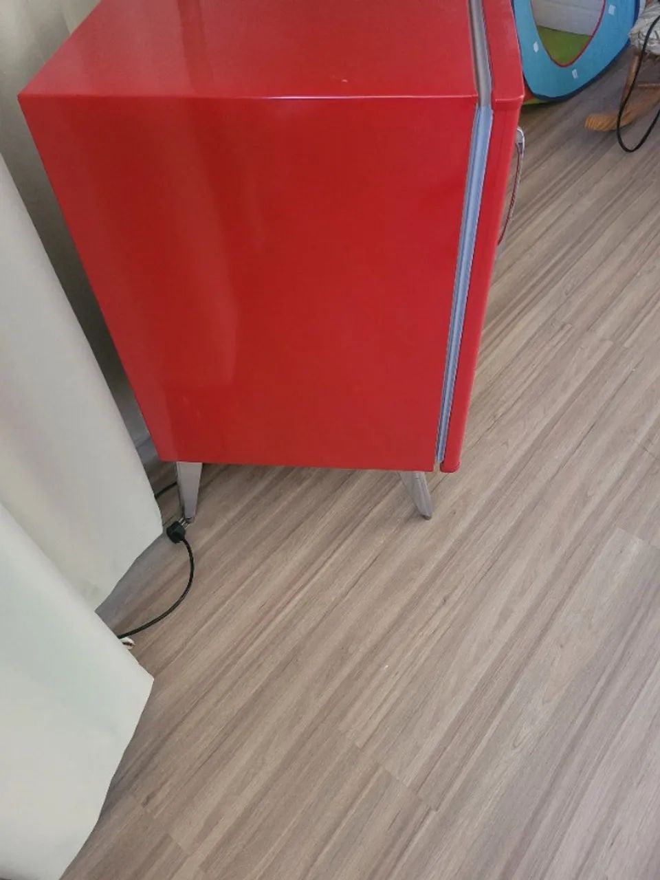 Frigobar Brastemp Retrô Vermelho - Foto 2