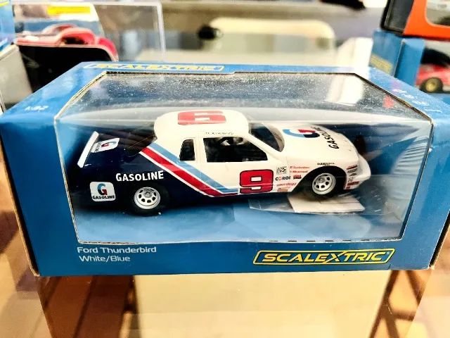 Scalextric Ford Thunderbird 1:32 Autorama Carrera Evolution Exclusivo!