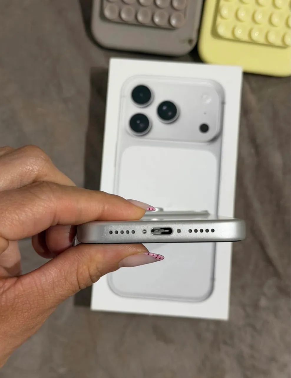 IPhone 17 pro silver 256gb - Foto 2