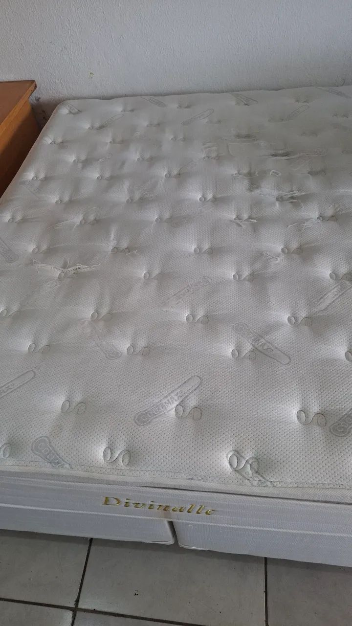 Cama box Queen size colchão herval  - Foto 4