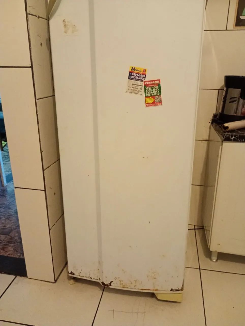 Vende se uma geladeira  - Foto 2
