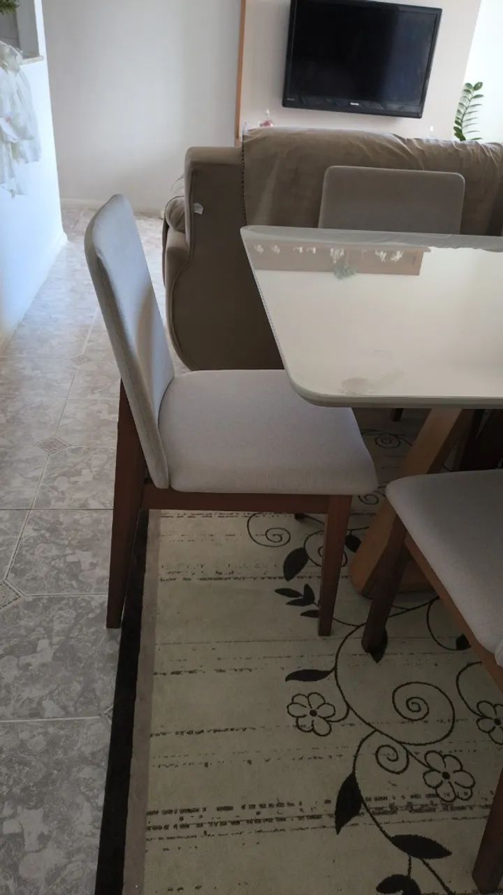 Mesa com 6 cadeiras  - Foto 5