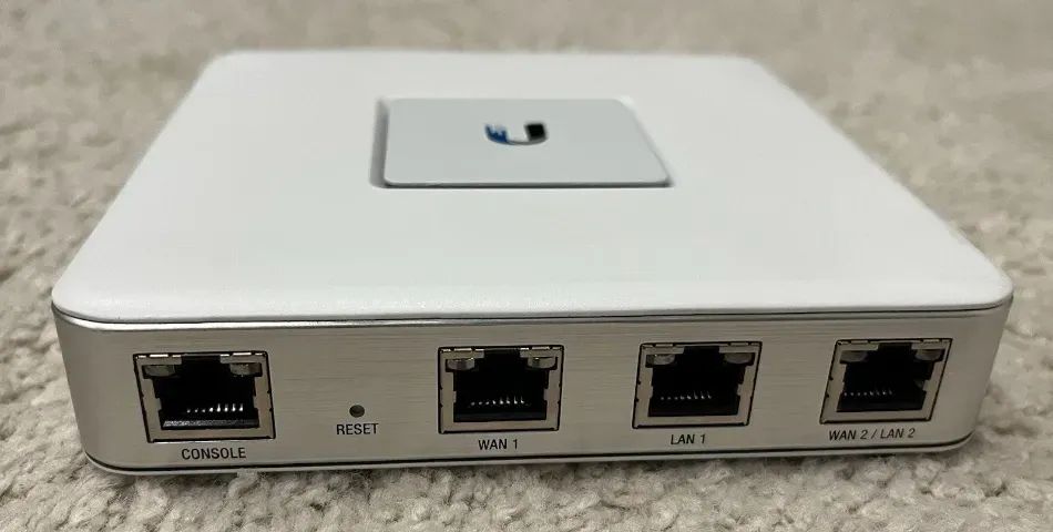 Ubiquiti UniFi Security Gateway (USG-3P) - Foto 3