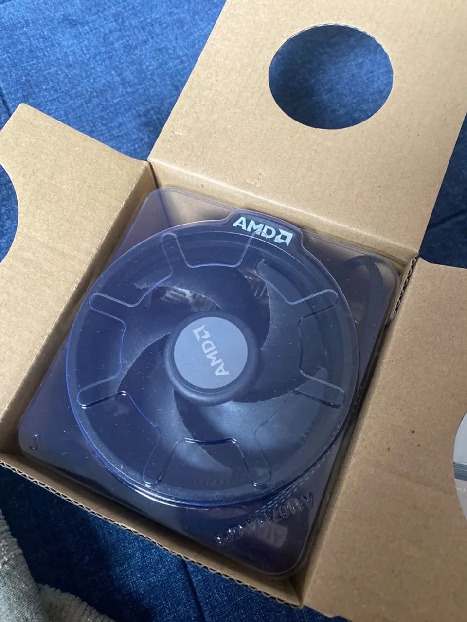 Ryzen 3 2200G com vídeo integrado e cooler está zero  - Foto 3