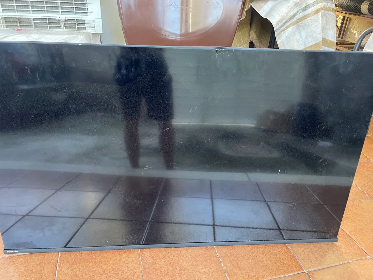 TV toshiba 55 polegadas com a tela quebrada  - Foto 3
