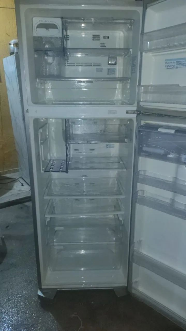 Geladeira Eletrolux  - Foto 4