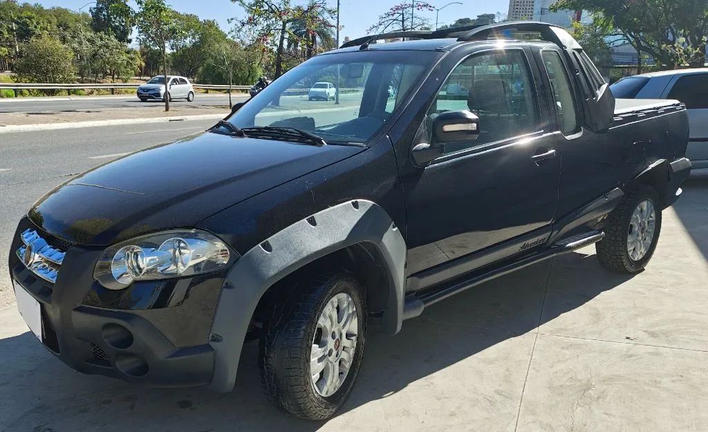 Fiat Strada Adv. Ext./ Ext.1.8 Locker Flex CE 2009 - Foto 3