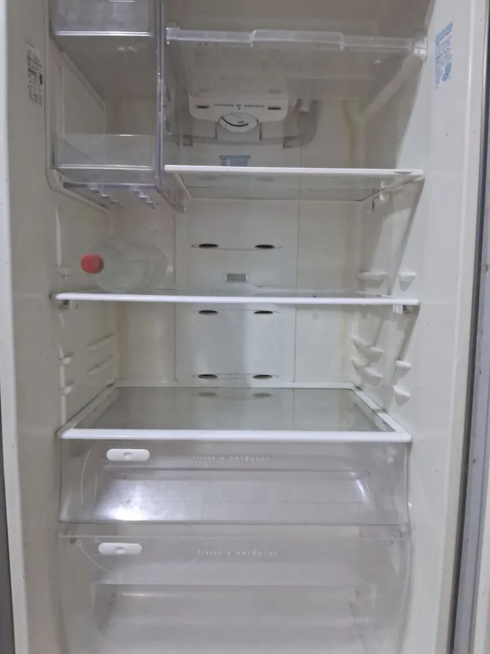 Geladeira Electrolux e balcão seco - Foto 4