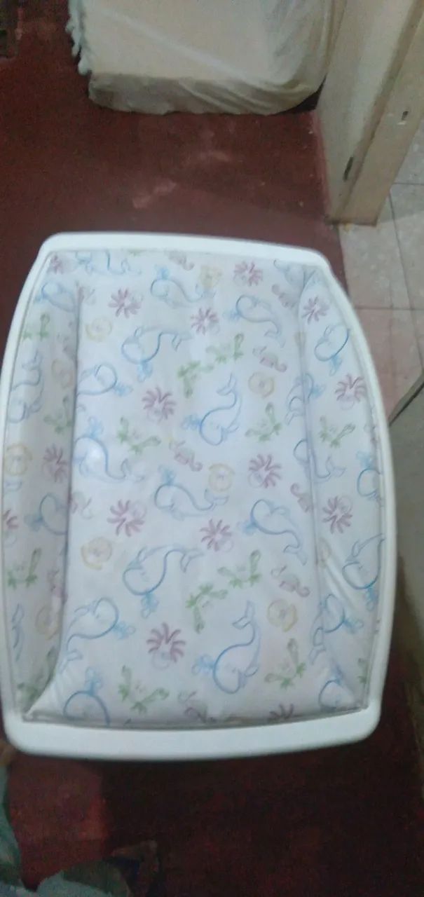 Trocador de fralda e cadeira de dar papa  - Foto 4