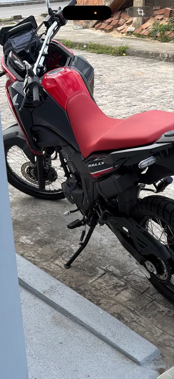 Moto com 804 km, a mais nova.