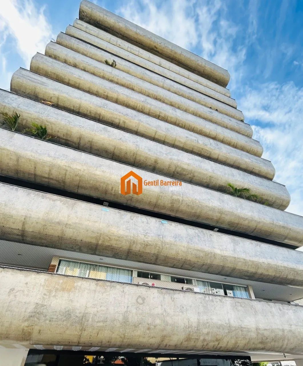 Excelente Apartamento no Dionísio Torres