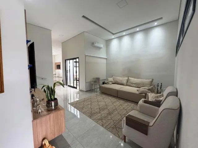 VENDO CASA ITAPIRA