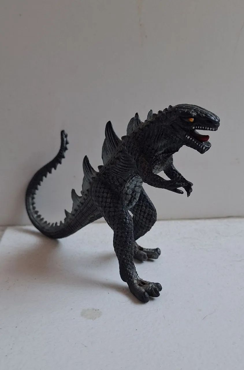 Godzilla boneco super resistente 