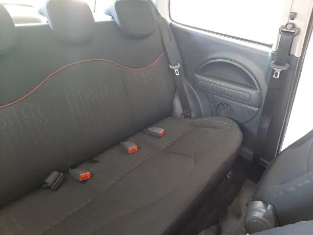 Fiat Uno Sporting 1.4 EVO Fire Flex 8V 2P 2012 - Foto 4