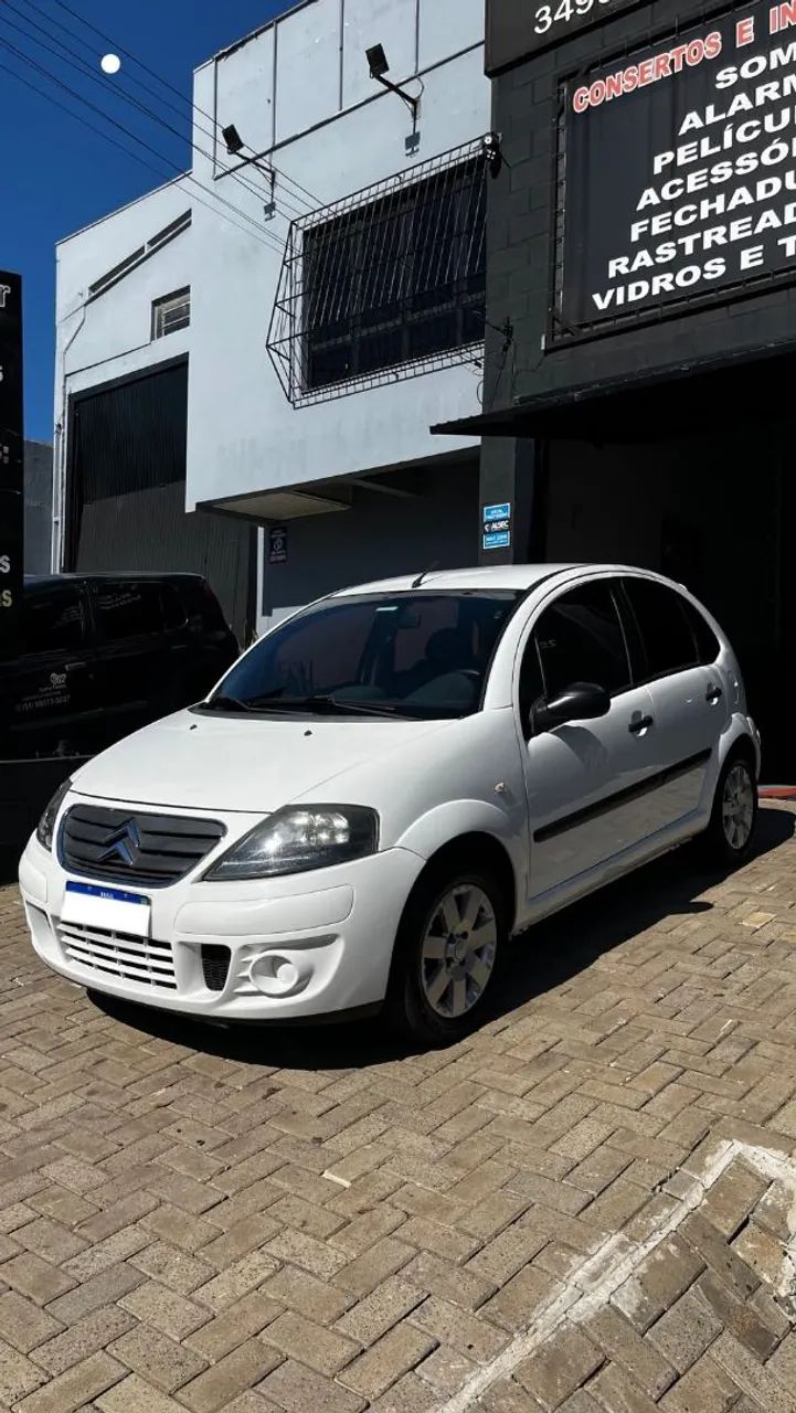 Citroën C3 GLX 1.4/ GLX SONORA 1.4 FLEX 8V 5P 2012