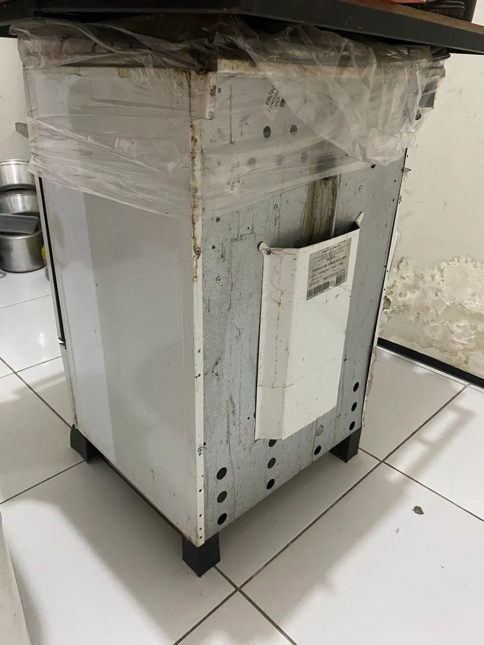 Tanque de levar e um fogão 4 boca de brinde  - Foto 4