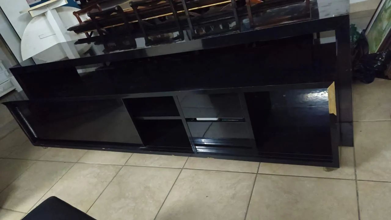 Rack com gaveteiro e mesa acoplada em laca preto - Foto 2
