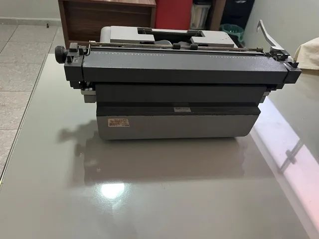 OLIVETTI LINEA 98 - ORIGINAL DE 1992 - FUNCIONANDO PERFEITAMENTE - Foto 3