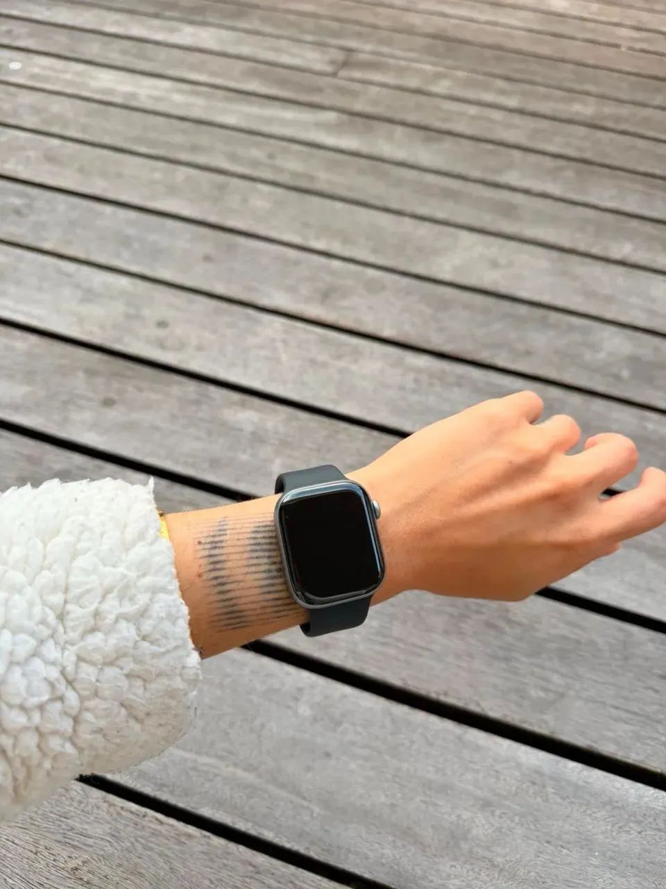 APPLE WATCH 11 42MM   