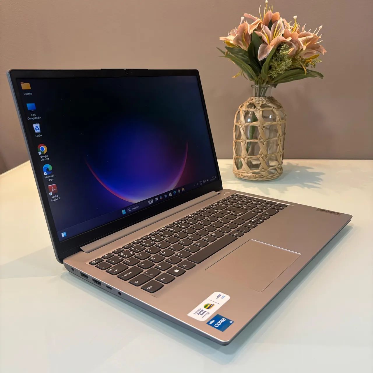 Notebook Lenovo Core i3 11ª 8GB RAM SSD NVMe FullHD Windows 11