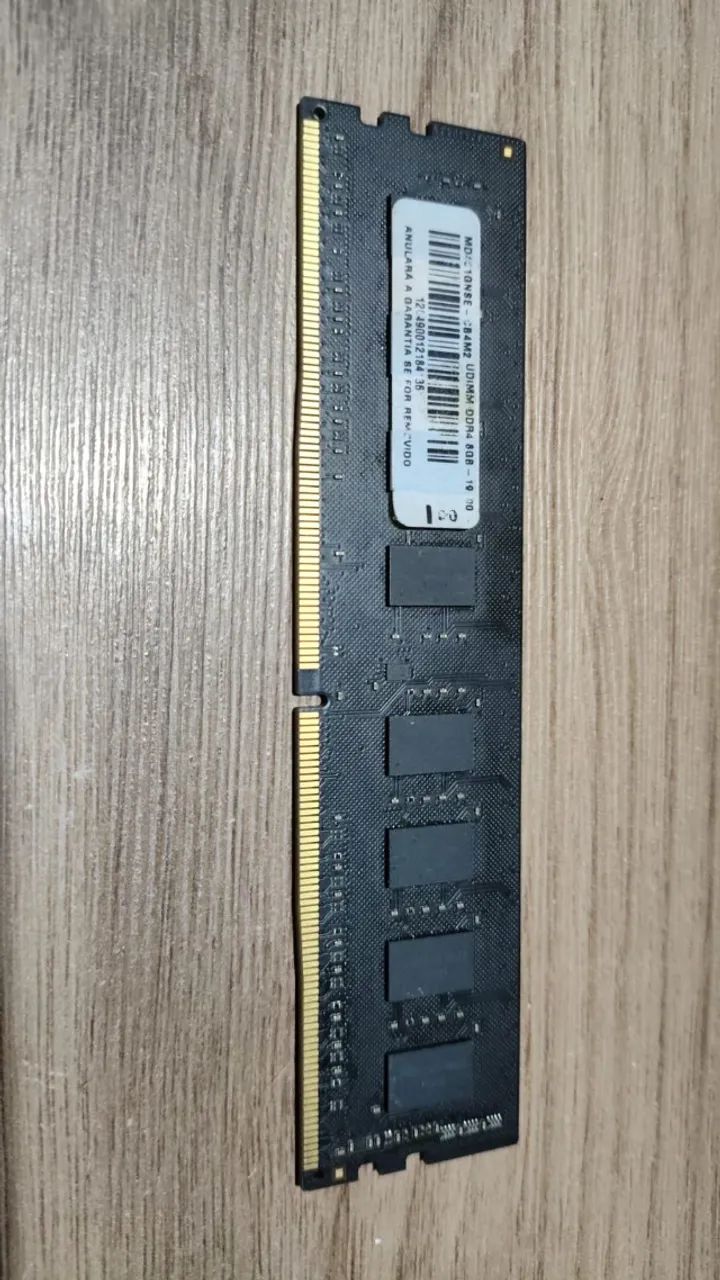 Memória 8GB DDR4 2400Mhz Multilaser MD401GNSE-CB4M2