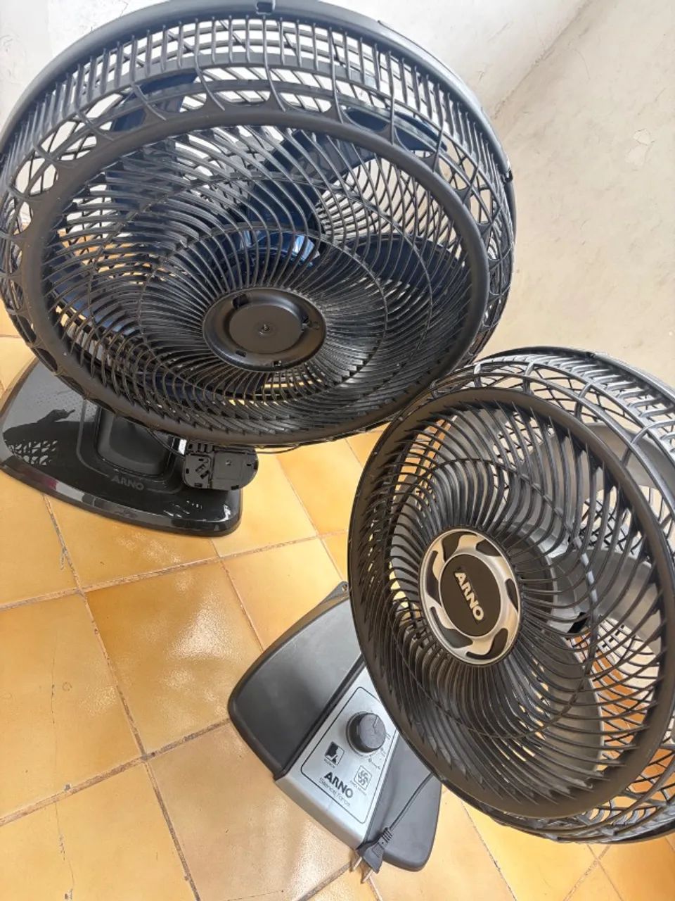 Vendo 2 VENTILADORES  - Foto 3