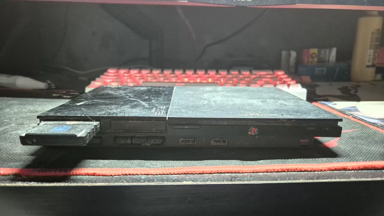 PS2 apenas com avarias na carcaça  - Foto 5