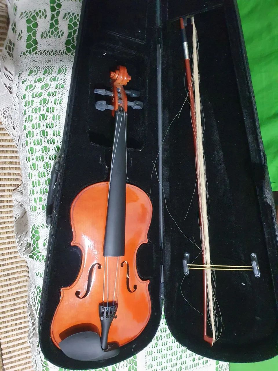 Violinos.