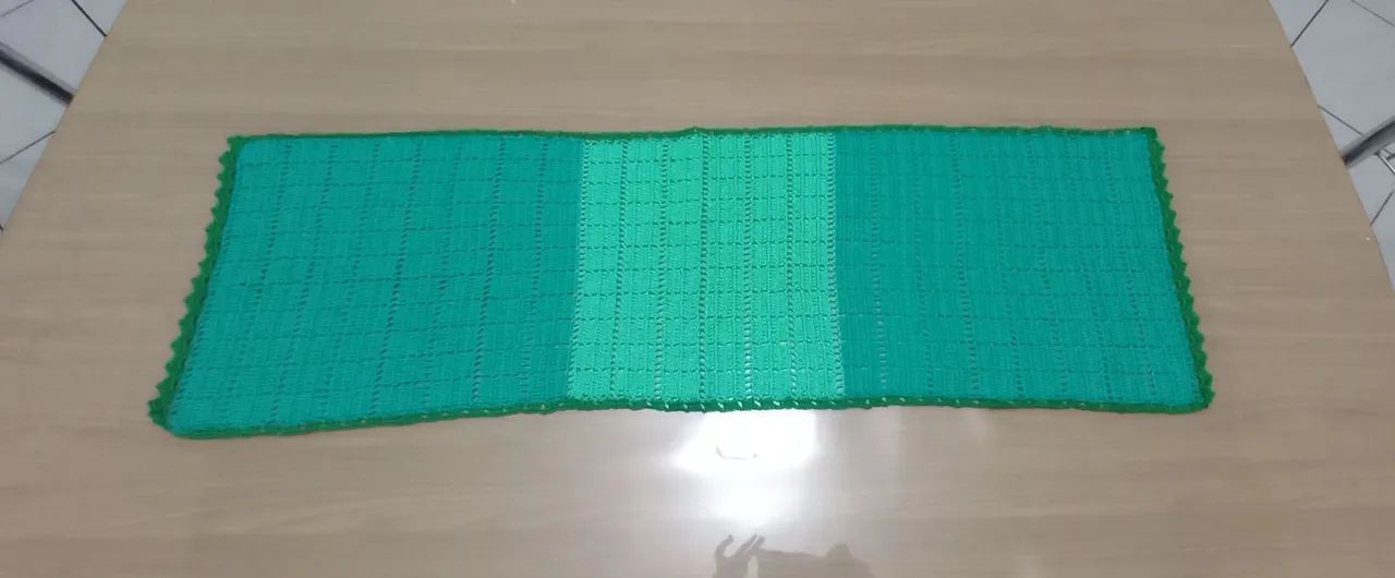 Caminho de mesa de crochê  - Foto 3