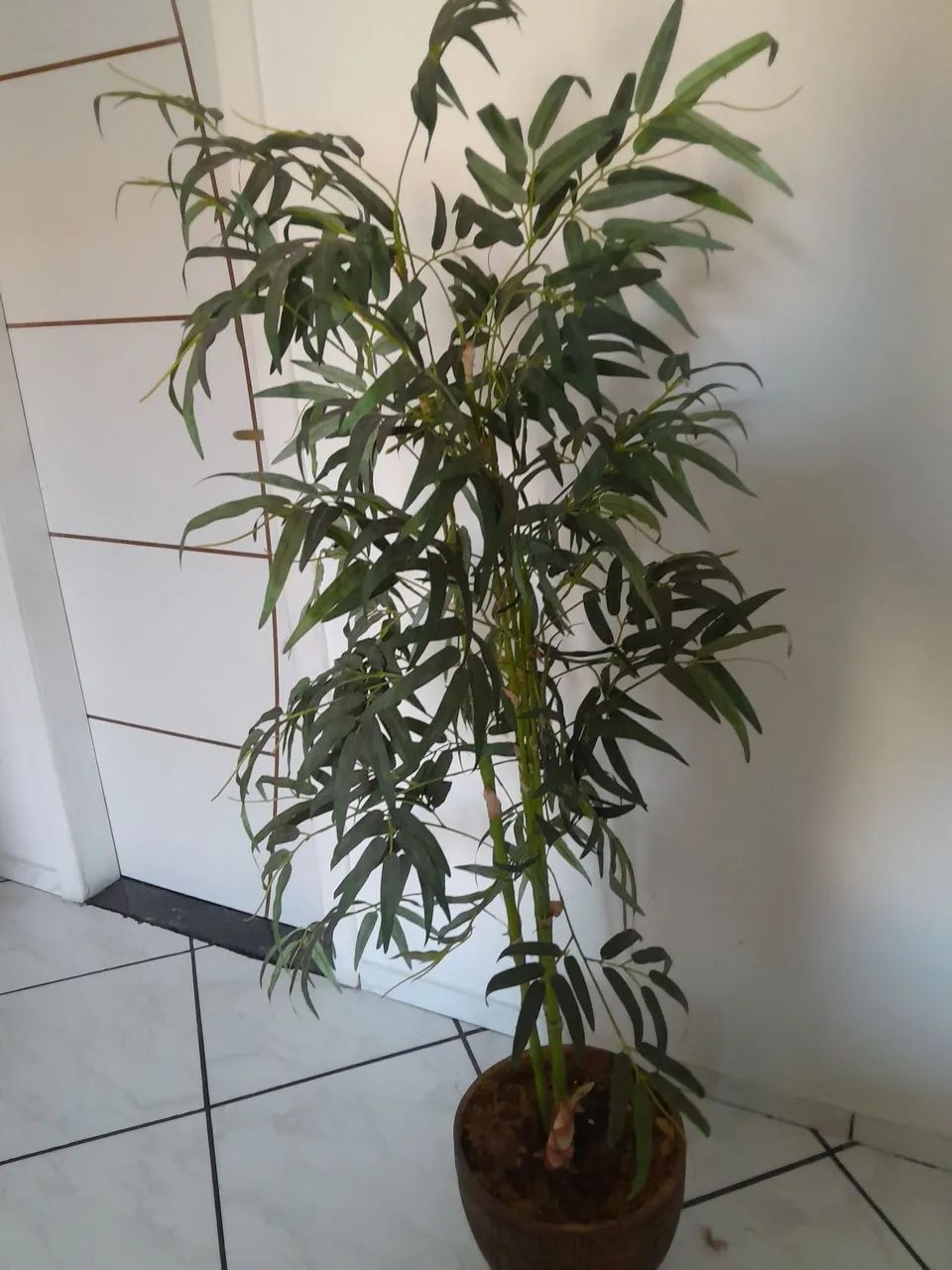 Vendo Coqueiro artificial de 1.70cm com vazo rústico - Foto 4
