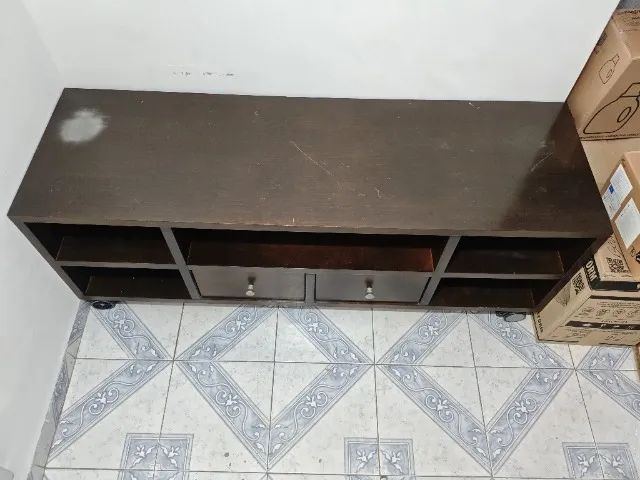 Rack de madeira maciça com rodízios  - Foto 3