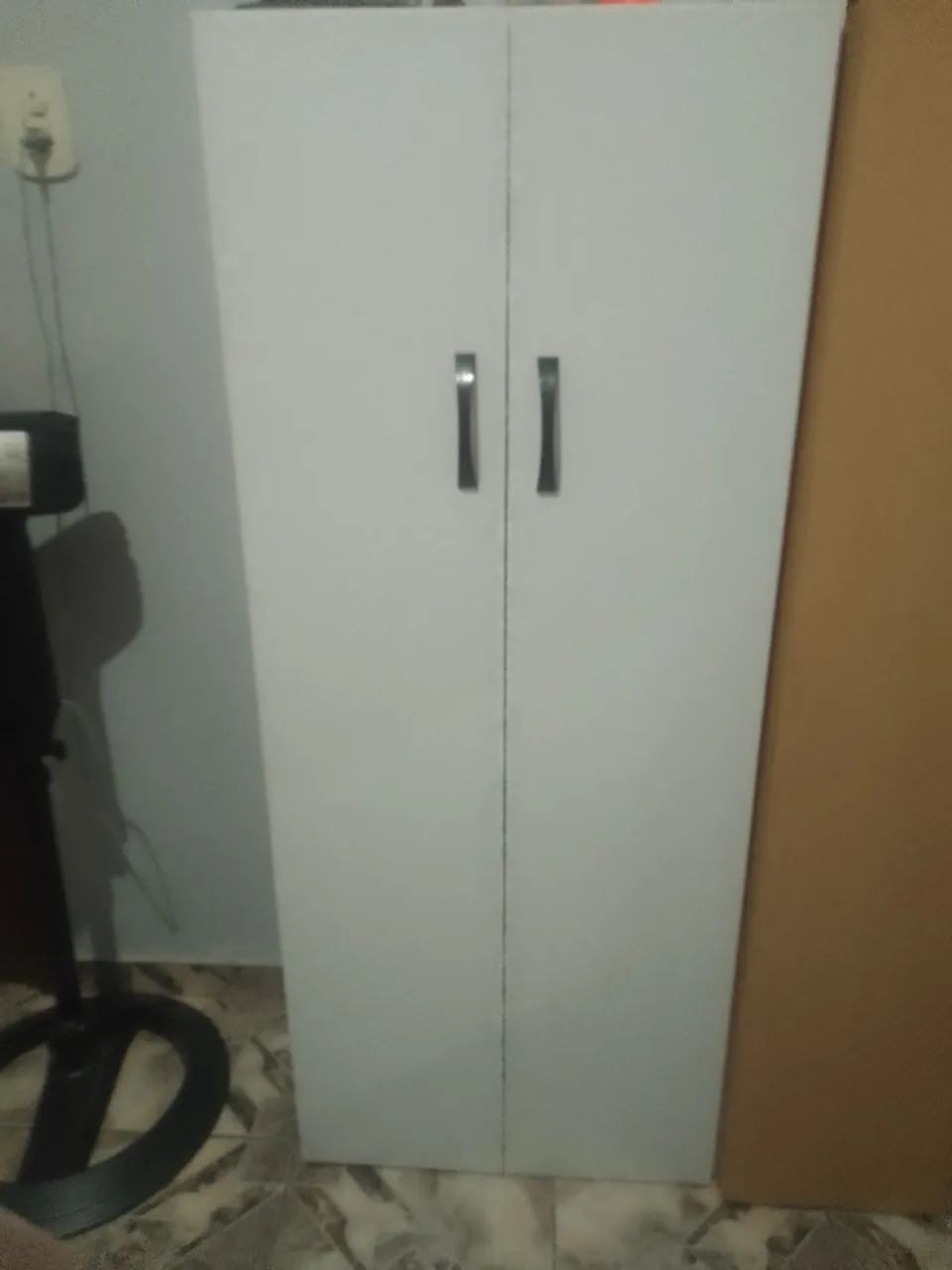 Armário branco