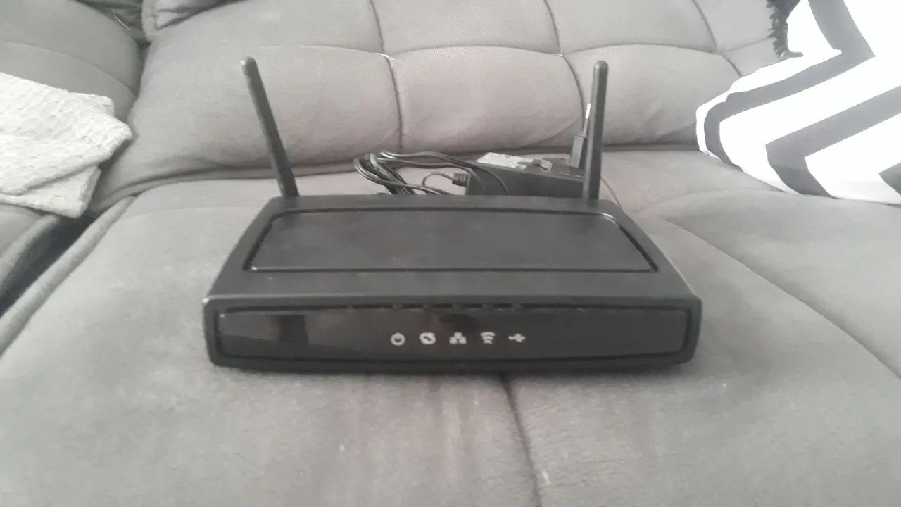 Roteador ADB/ P.DG E4001N - Foto 2