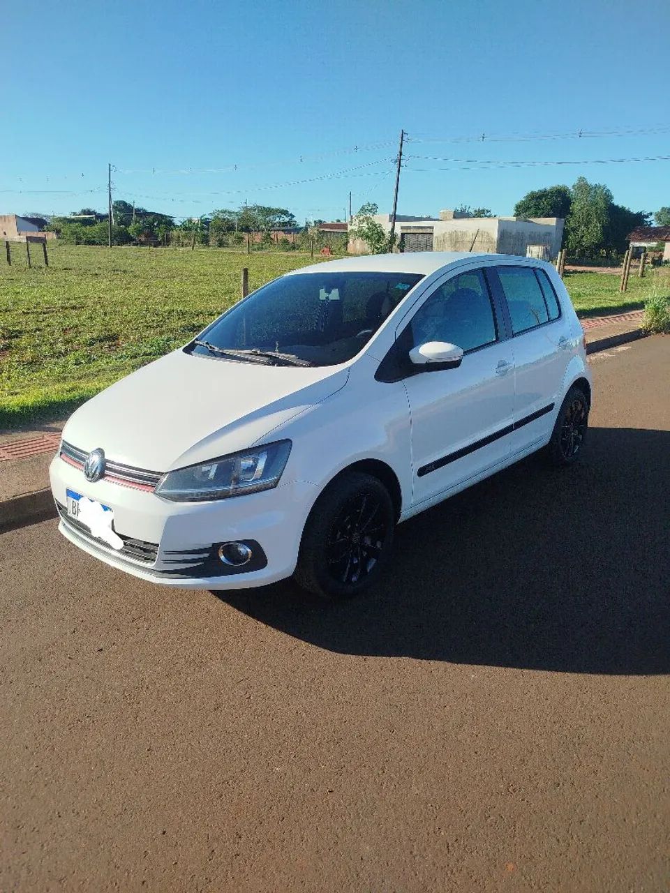Volkswagen Fox TRENDLINE 1.0 FLEX 12V 5P 2017