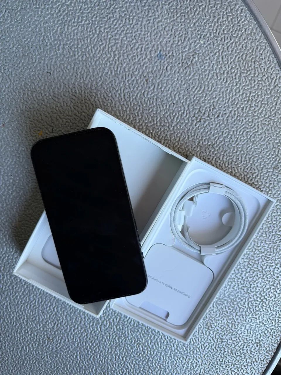 Iphone 15 128 gb com caixa + cabo