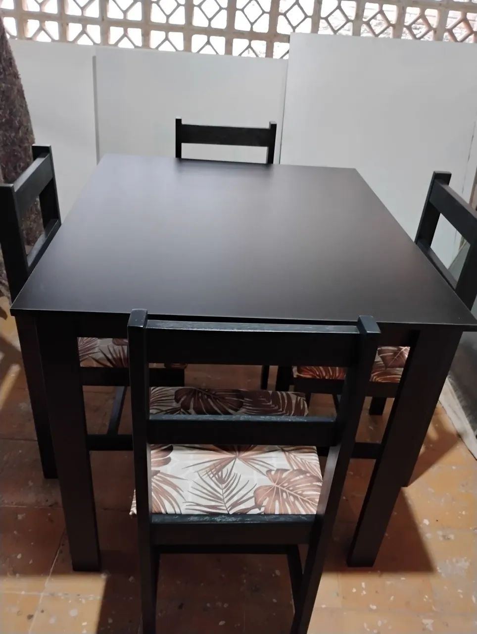 Mesa e Cadeiras - Foto 5