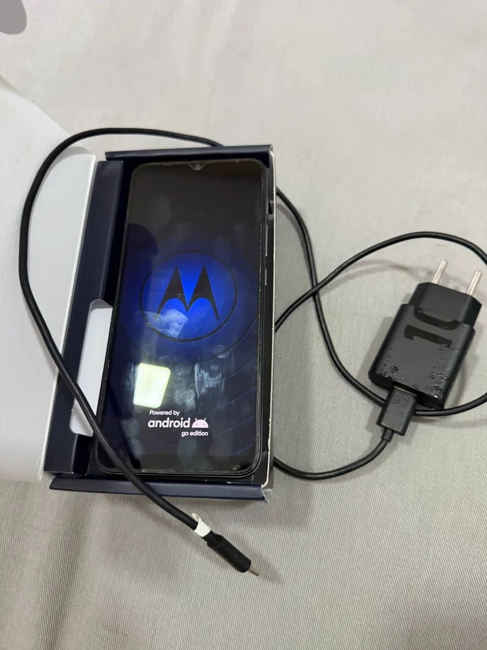 Vendo Celular Moto E20  - Foto 4