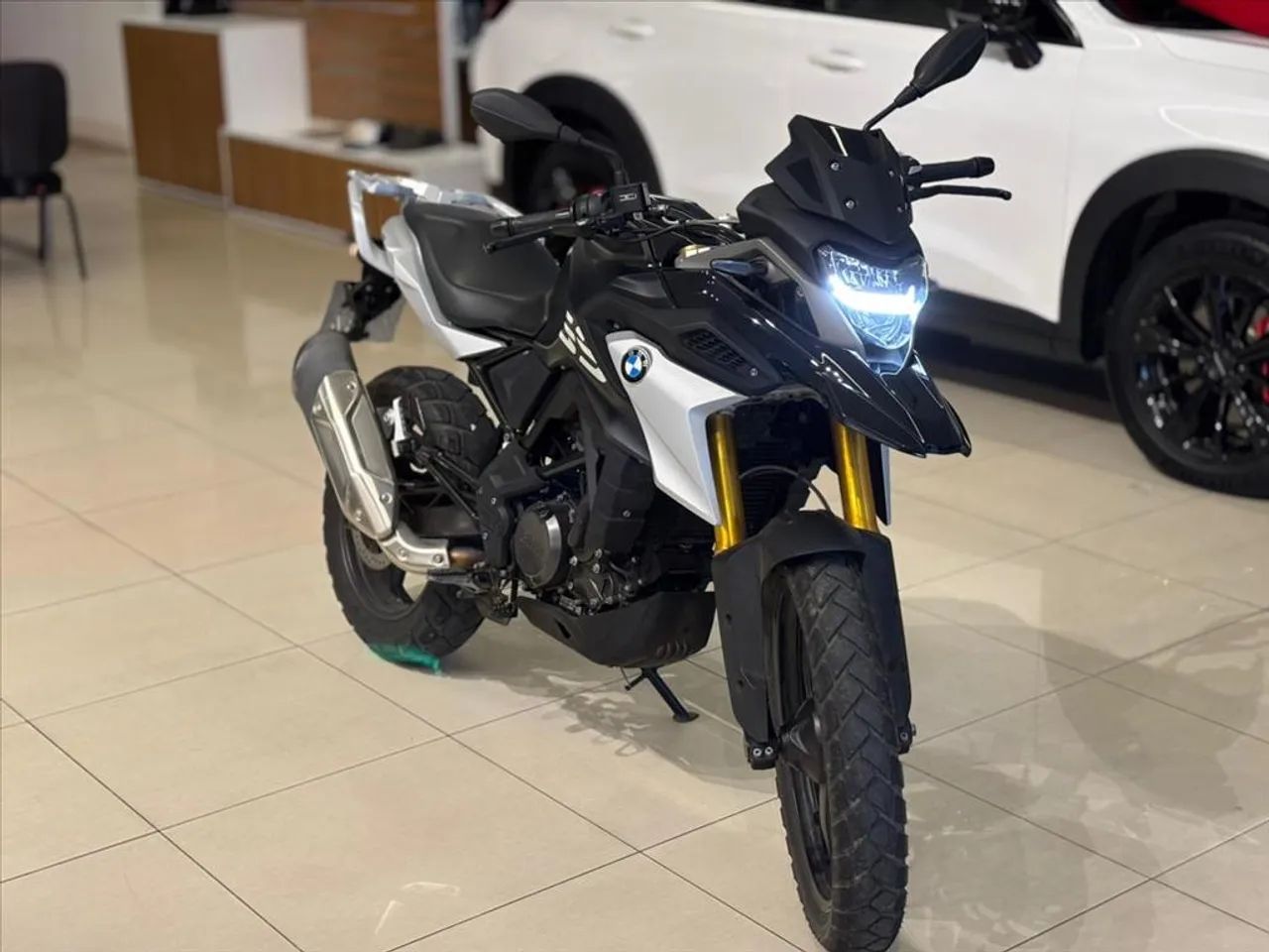 BMW G 310 R